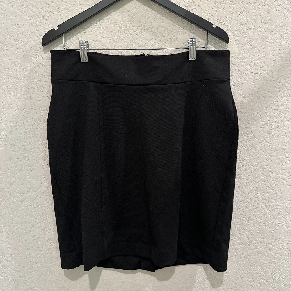 Gap Maternity Women's Black Mini Skirt Size 10